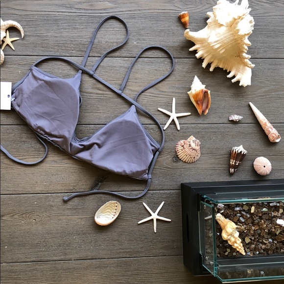 🌾🌷O’Neill SALT WATER SOLIDS BIKINI TOP🌷🌾 - Picture 7 of 8